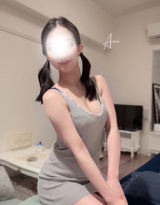 新川　あおい